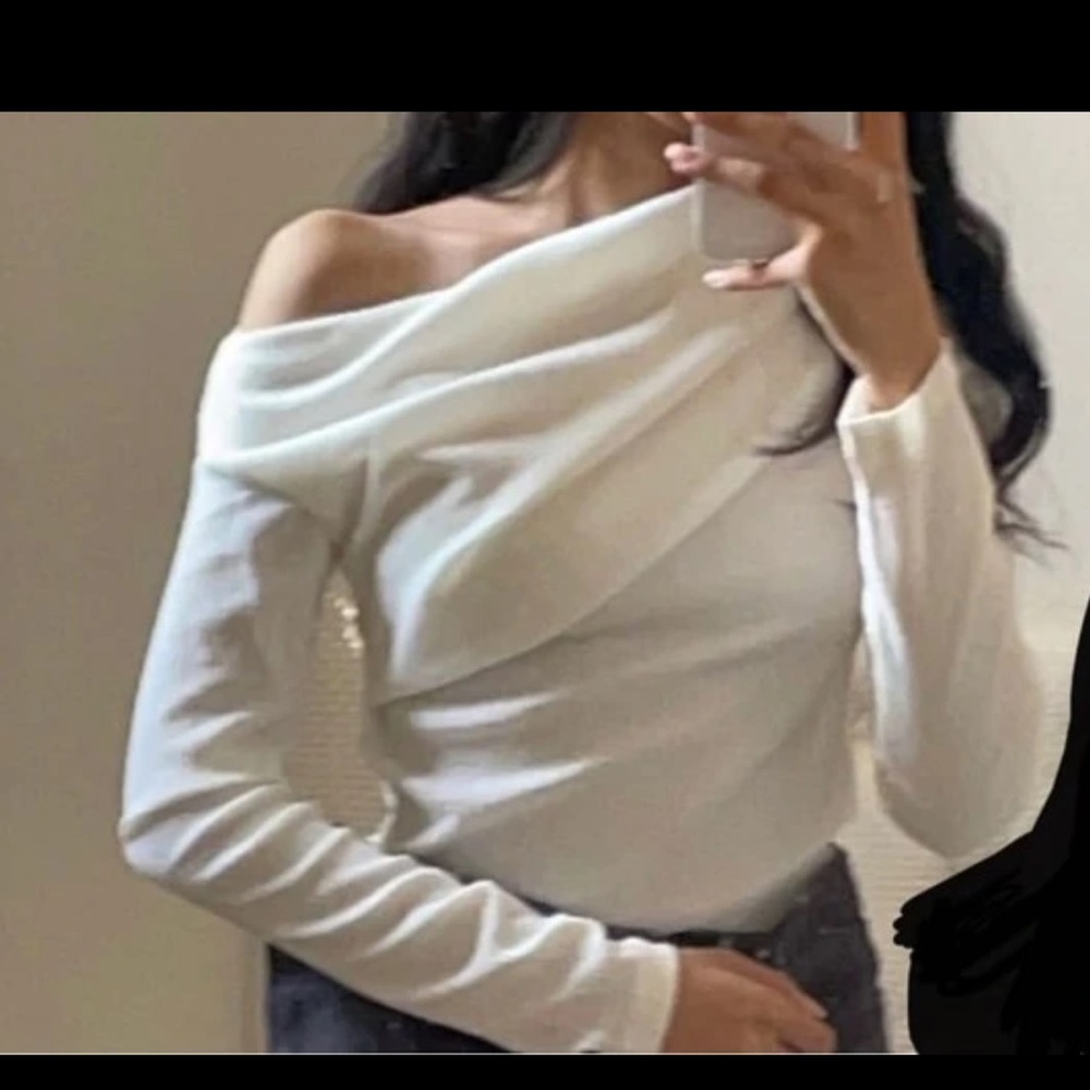 Off shoulder white long sleeve shirt cowl fallen shoulder textured